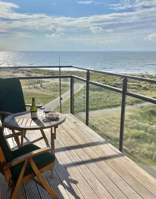Zicht Op Zee - Blick Aufs Meer - Stylish Apartment With Spectacular Views Cadzand Zewnętrze zdjęcie